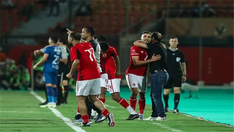 بتوقيع محمد شريف.. انتهاء الشوط الأول بتقدم الأهلي على الزمالك