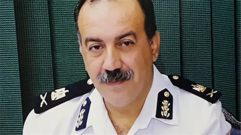 مدير أمن الجيزة ينتقل إلى موقع حريق كنيسة أبو سيفين بإمبابة