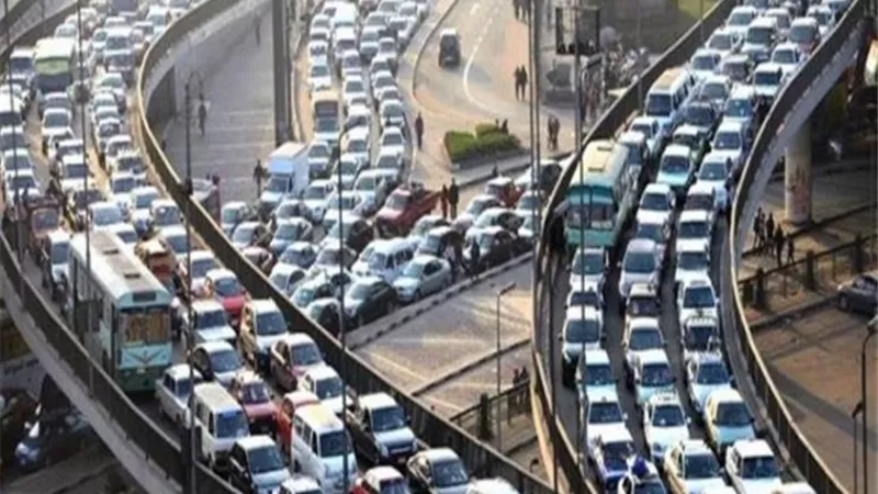 تعرف على أبرز الطرق والمحاور والكباري المغلقة 