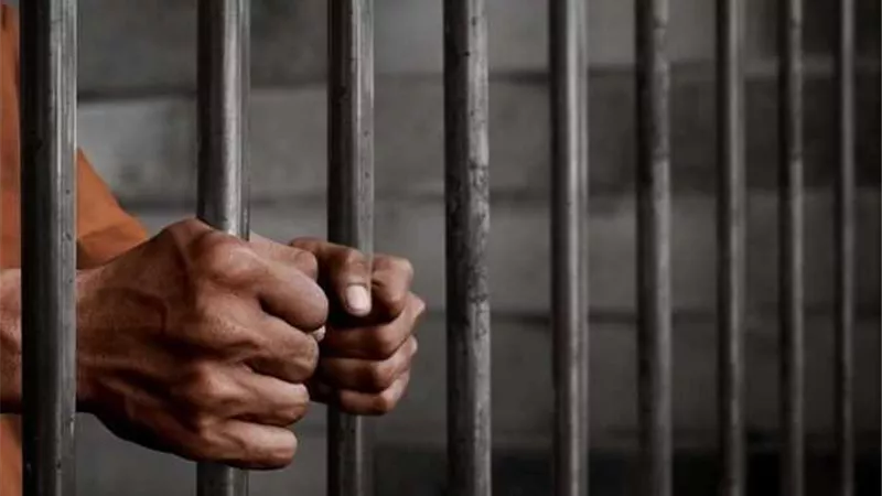 القبض على صاحب شركة مقاولات لإخفاء نشاط غير المشروع
