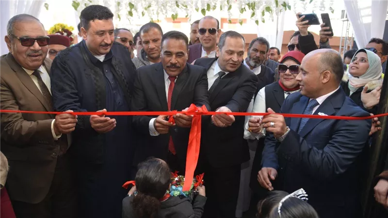محافظ مطروح يفتتح مبنى الادارة التعليمية الجديد