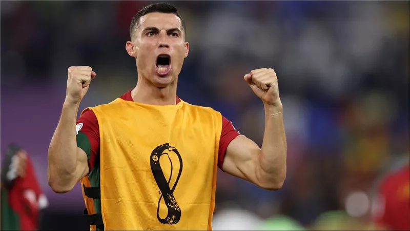 كريستيانو رونالدو يصل مدريد.. وسر حول عودته للريال 