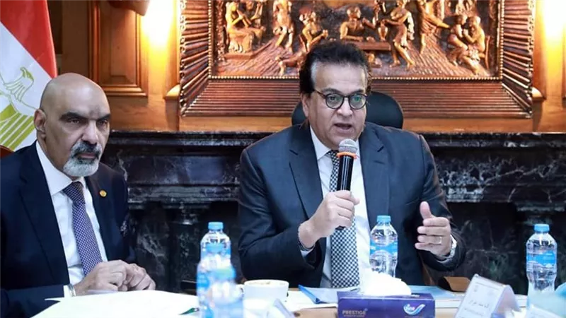 وزير الصحة يعقد اجتماعًا مع أعضاء مجلس إدارة الهيئة العامة للتأمين الصحي 