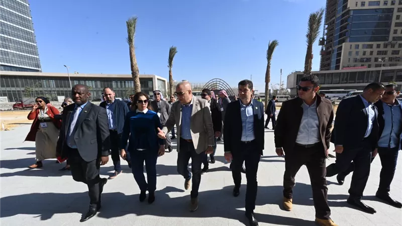 وزير الإسكان يصطحب نظرائه وزراء الإسكان العرب فى زيارة موسعة للمشروعات بالعاصمة الإدارية