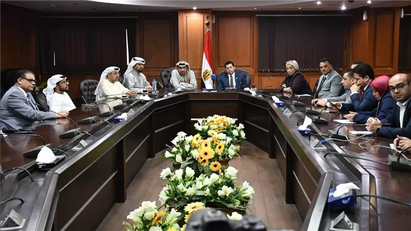 وزير الرياضة يلتقى رئيس اللجنة العليا المنظمة لماراثون زايد الخيري