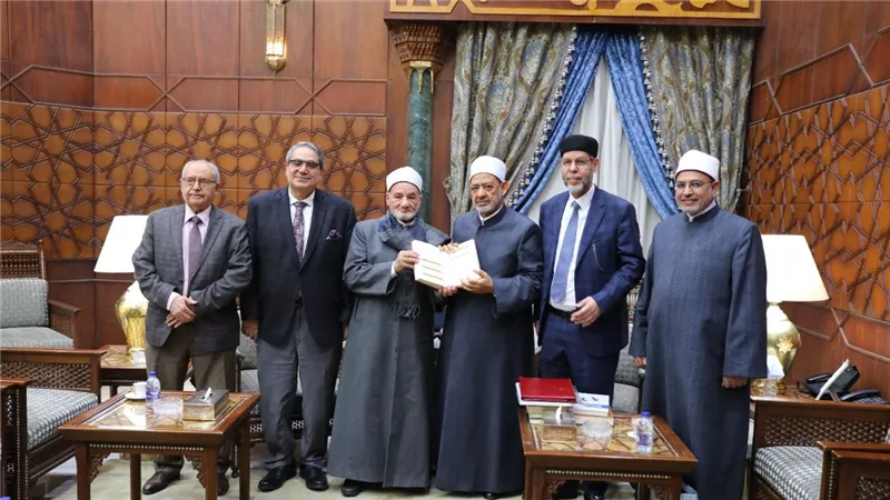 شيخ الأزهر يدعو إلى تبني استراتيجية قومية لإحياء اللغة العربية ونشرها 