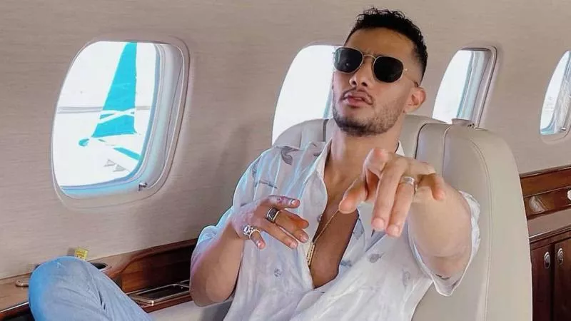 المحكمة الاقتصادية تحاكم الفنان محمد رمضان لسب وقذف الإعلامي عمرو أديب