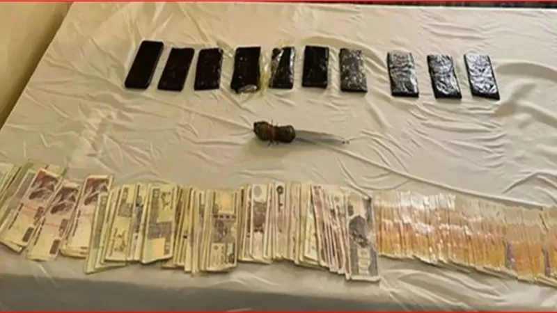 حشيش وسلاح أبيض ومبالغ مالية .. سقوط سيدة  الزاوية في قبضة الداخلية 