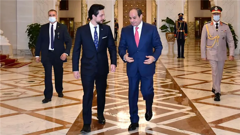 ولي العهد الأردني يستقبل الرئيس السيسي للمشاركة في قمة بغداد 2