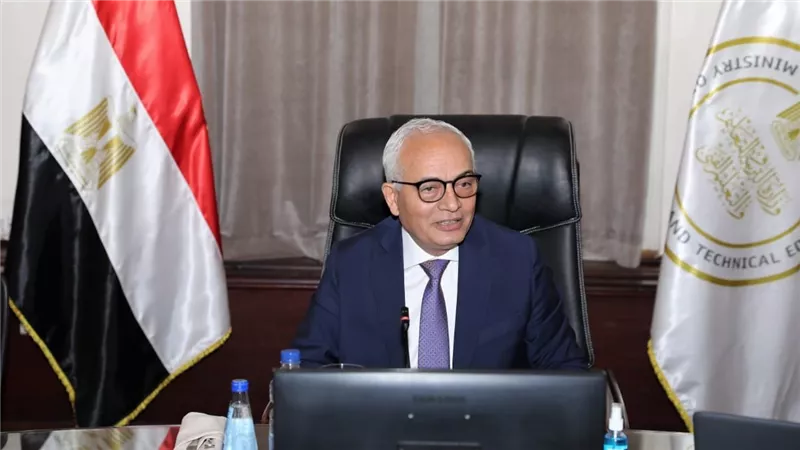 التعليم تعقد تدريبات أساليب وفنيات صياغة الأسئلة لطلاب المرحلة الثانوية
