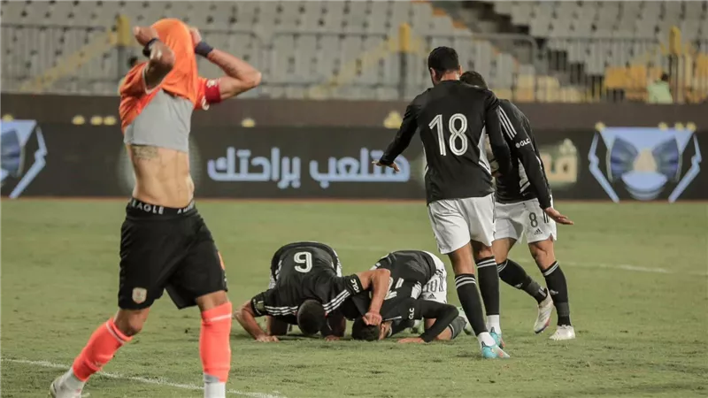 الأهلي يبطل مفعول فاركو بهدف 