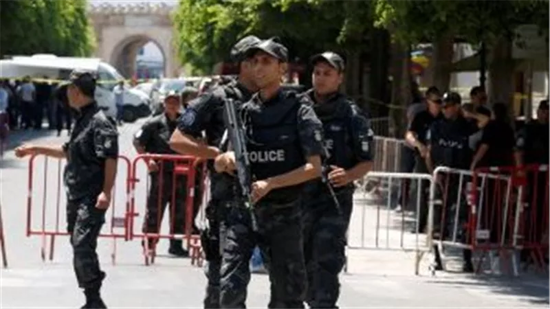 تونس: ضبط 4 أشخاص أجانب تسللوا عبر الحدود البرية