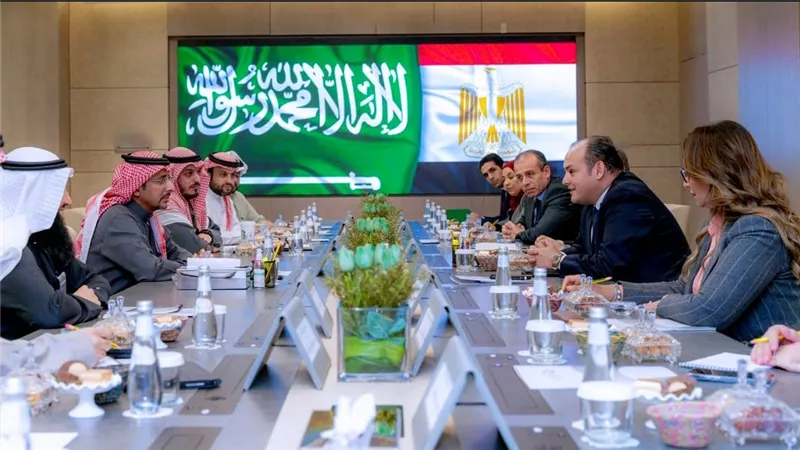  وزير التجارة: ٤١.٣% زيادة في حجم تجارة البلدين خلال عام 2021