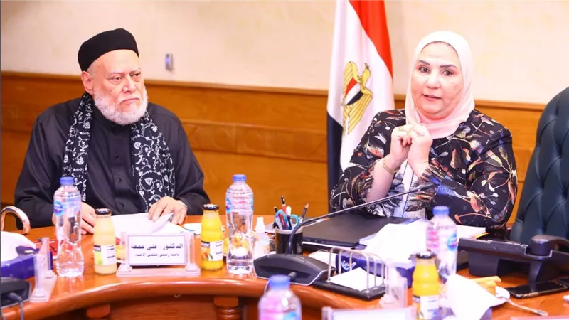 وزيرة التضامن الاجتماعي تترأس اجتماع مجلس أمناء المؤسسة القومية لتيسير الحج 