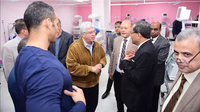 وزير التعليم العالي يتفقد المستشفى الجامعي الجديد ومنشآت المقر الجديد