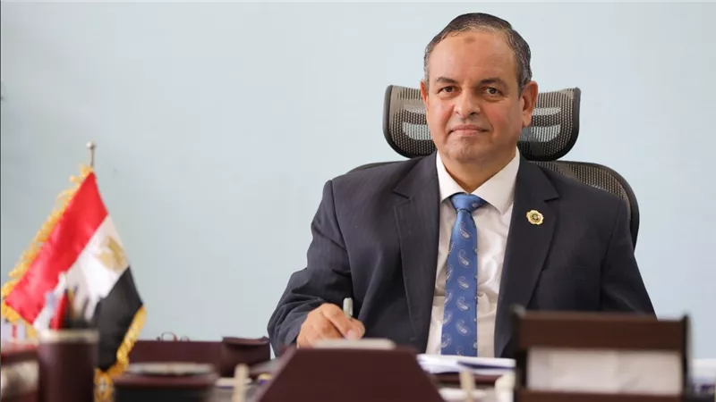 رئيس الجمارك: اتخاذ إجراءات رادعة ضد أى مستورد يتلاعب في قيمة فواتير الواردات 