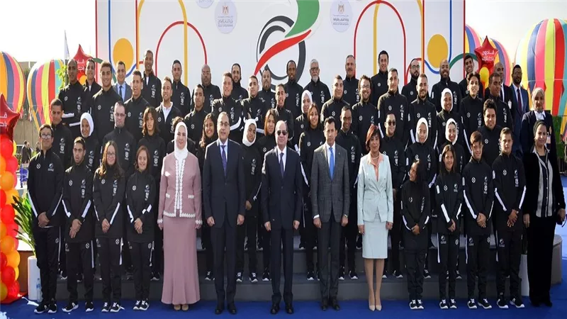 الرئيس السيسى يعلن تعزيز برامج تمكين ذوي القدرات ودمجهم فى المشروعات القومية..وإنشاء صندوق لذوي الهمم والقدرات الخاصة ودعمه بمليار جنيه من مؤسسات الدولة