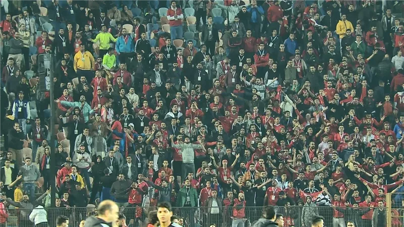 جماهير الأهلي للاعبين ..