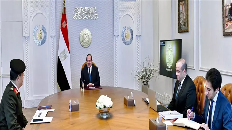 الرئيس السيسي يستعرض المشروعات الحالية والمستقبلية للشركة العربية العالمية للبصريات