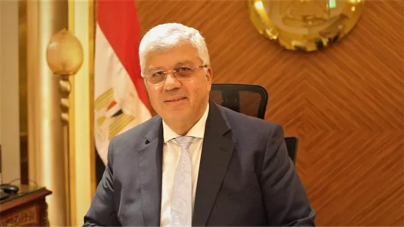 وزير التعليم العالي يوجه برفع حالة الاستعداد بالمستشفيات الجامعية خلال احتفالات رأس السنة الميلادية 