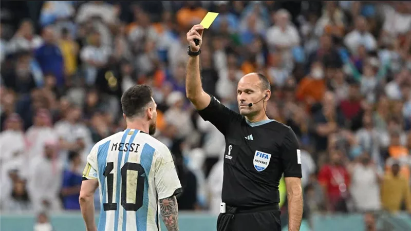 مارتشينياك .. حكم نهائي كأس العالم يدير مباراة الأهلي وبيراميدز في الدوري
