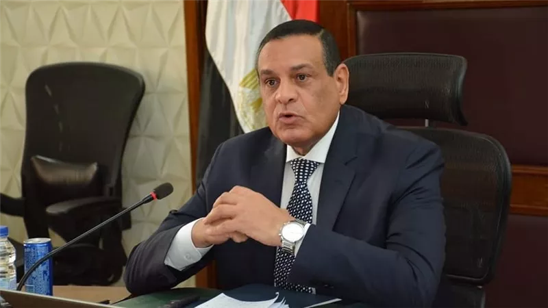 وزير التنمية المحلية يستعرض أهم الانجازات التى تحققت فى برنامج التنمية المحلية بصعيد مصر