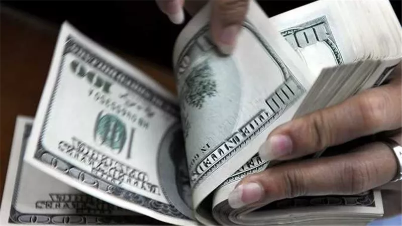 أسعار الذهب والدولار.. 
