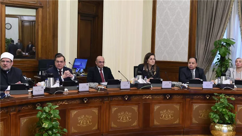 رئيس الوزراء يهنئ المواطنين الأقباط بمناسبة احتفالات عيد الميلاد المجيد