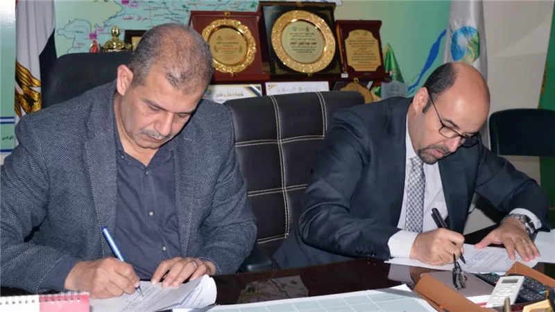 مياه الفيوم: توقيع عقد مشروع شبكات ومحطات رفع كلاستر ابو شنب والعجميين