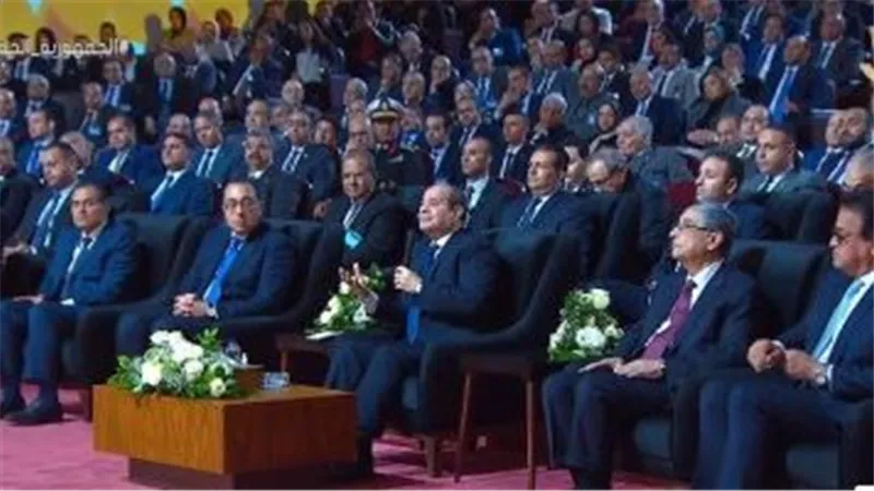 الرئيس السيسي: إجراءات حماية اجتماعية لتقليل آثار موجات التضخم العالمية