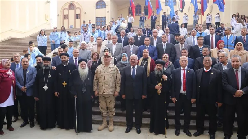 قيادات السويس تقدم التهاني للأخوة الاقباط بمناسبة عيد الميلاد المجيد 