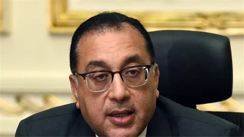 مدبولي يستعرض تقريراً من وزير الإسكان حول تنفيذ المبادرة الرئاسية للتشجير
