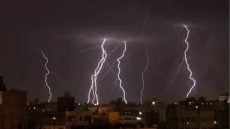 6 نصايح عاجلة من الأرصاد للمواطنين بسبب الأمطار