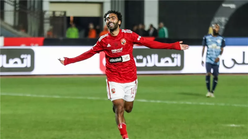 أفضل جناح عربي .. حسين الشحات يتصدر استفتاء فيفا على الدوسري والحسوني