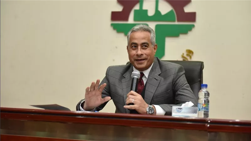 وزير القوى العاملة يشهد حلف 