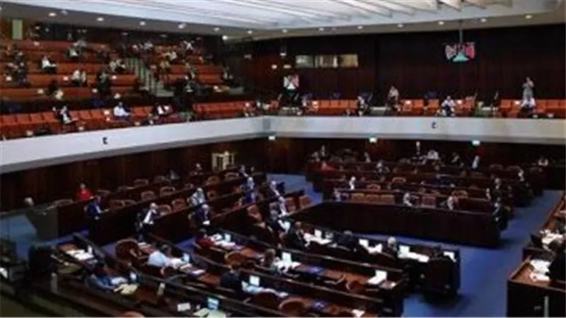 الكنيست يصادق على تمديد سريان أنظمة الطوارئ بالضفة الغربية