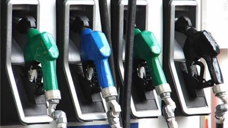 نائب رئيس هيئة البترول: زيادة البنزين الجديدة لا تتعدى نسبة الـ10%