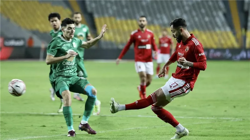 رفض هدية الزمالك.. الأهلي يسقط في فخ التعادل مع المصري بالدوري