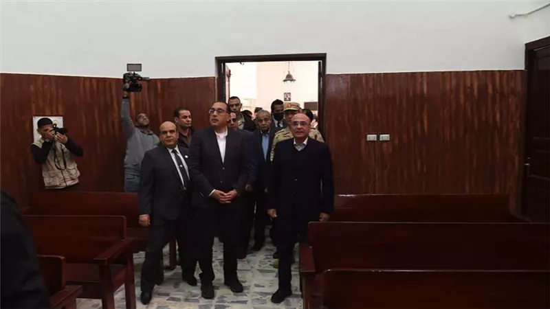 رئيس الوزراء يتفقد محكمة شمال سيناء الابتدائية بالعريش 