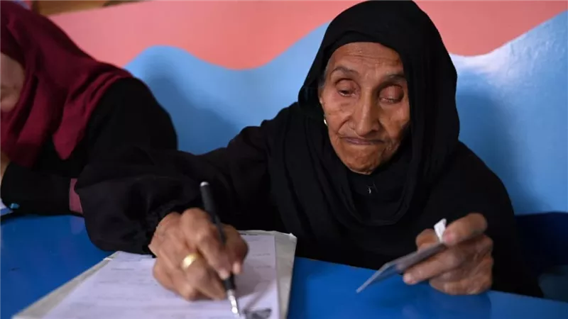 زبيدة الصعيدي.. منوفية تعود إلى التعليم في سن الـ 87