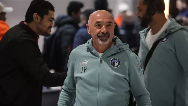 السعيد ورمضان يقودان تشكيل بيراميدز أمام الزمالك فى كأس مصر