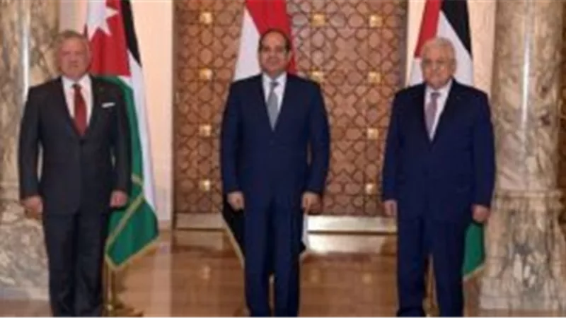بعد قليل.. السيسي يعقد قمة ثلاثية مع فلسطين والأردن بقصر الاتحادية