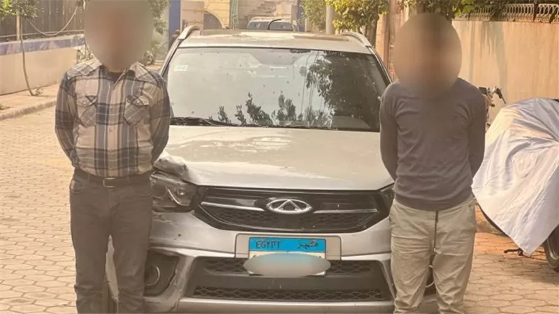 بأسلوب المغافلة.. 