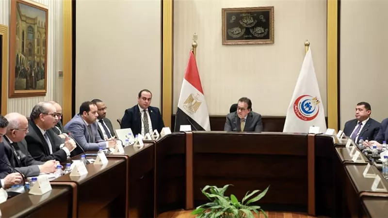 وزير الصحة يوجه بتكثيف أعمال المتابعة والتقويم لخطط تطوير المنظومة الصحية بالمحافظات