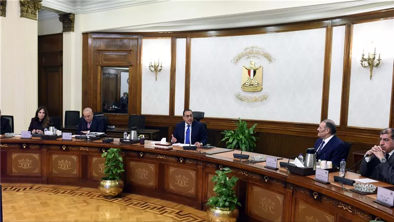 رئيس الوزراء: حل مشكلات المستثمرين يبعث رسائل إيجابية لمجتمع الأعمال في الداخل والخارج