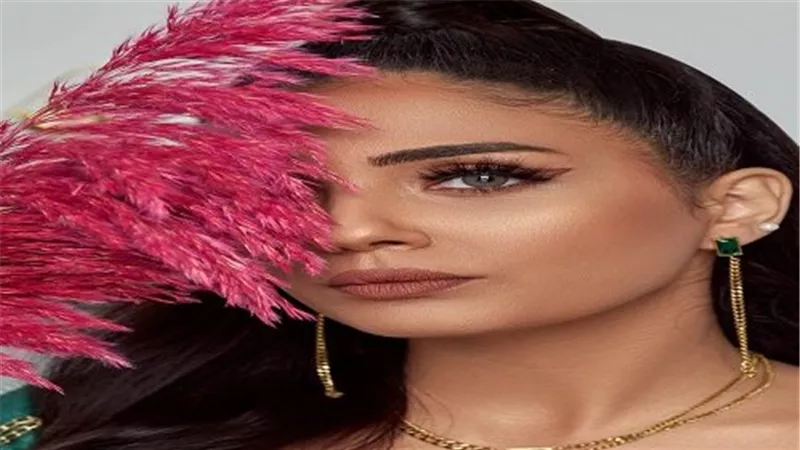 لكي سيدتي.. مكياج ساحر بلمسة فنية ساحرة في شتاء 2023
