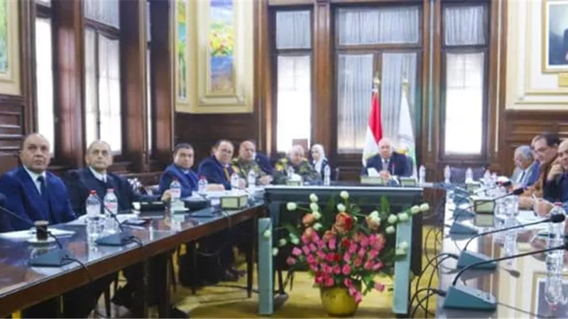 وزير الزراعة يتابع اخر مستجدات إنشاء محطة شتلات القصب بوادي الصعايدة في محافظة أسوان