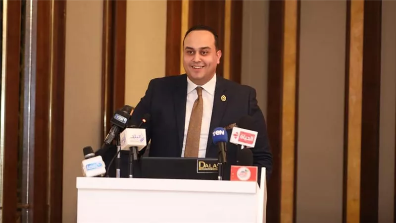رئيس هيئة الرعاية الصحية: التأمين الصحي الشامل هدية الرئيس السيسي لكل المصريين