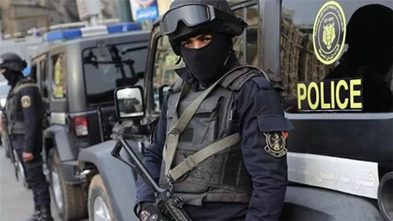 الداخلية بالتعاون مع مديرية أمن الجيزة.. كشف ملابسات واقعة مقتل 3 أشخاص