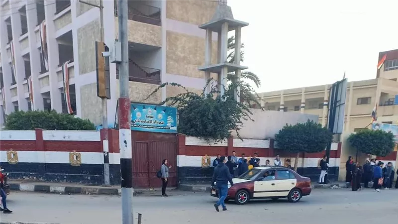 استبعاد وتحقيق وحالات غش وعدم انضباط في اول ايام امتحانات الشهادة الاعدادية بالدقهلية